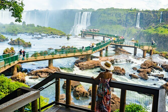 Day tour Cataratas Brazil and Argentina, both small group - Key Points