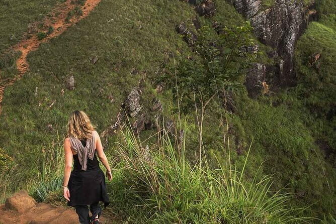 Day Tour Ella with Train Ride, Little Adams Peak and Nine Arches - Exploring the Ella Day Tour in Detail