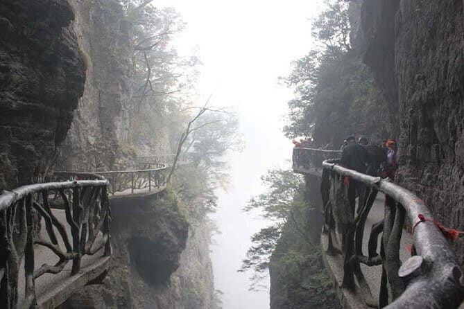Day Tour for Tianmen Mountian and The Longgest Glass Bridge in the world - Key Points
