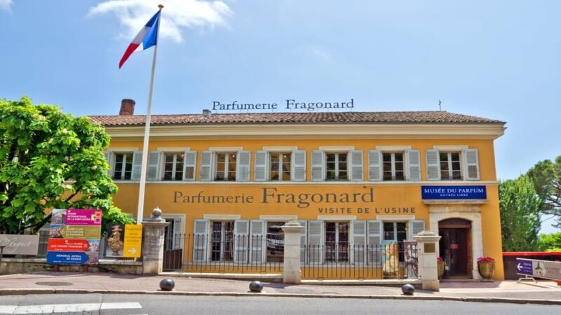 Day Tour Perfumery and Wine - Exploring the Itinerary in Detail