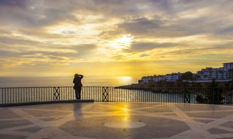 Day Tour to Frigiliana & Nerja from Granada - Key Points