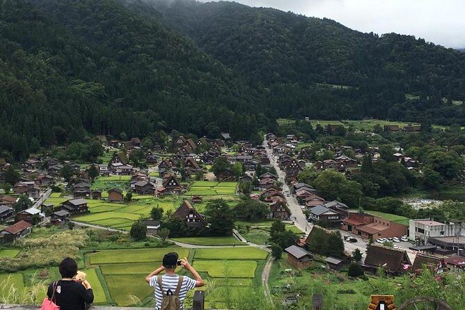 [Day trip bus tour from Kanazawa Station] Weekend only! World Heritage Shirakawago Day Bus Tour - Key Points