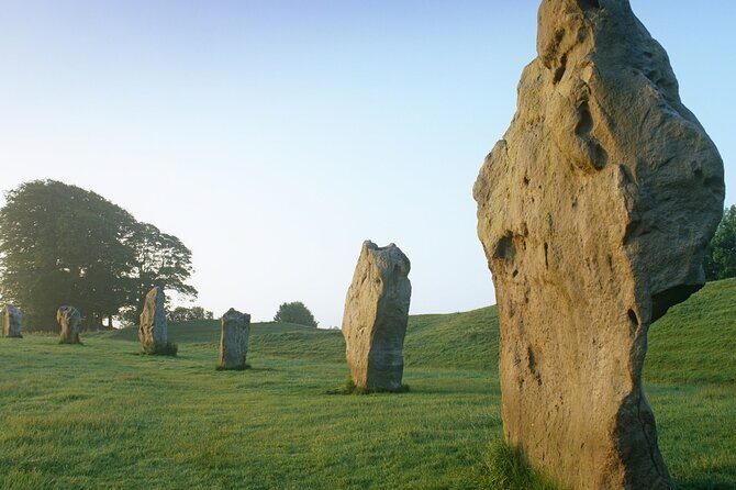 Day trip by coach - Stonehenge, Avebury & Uffington White Horse - An In-Depth Look at the Day Trip to Stonehenge, Avebury & Uffington
