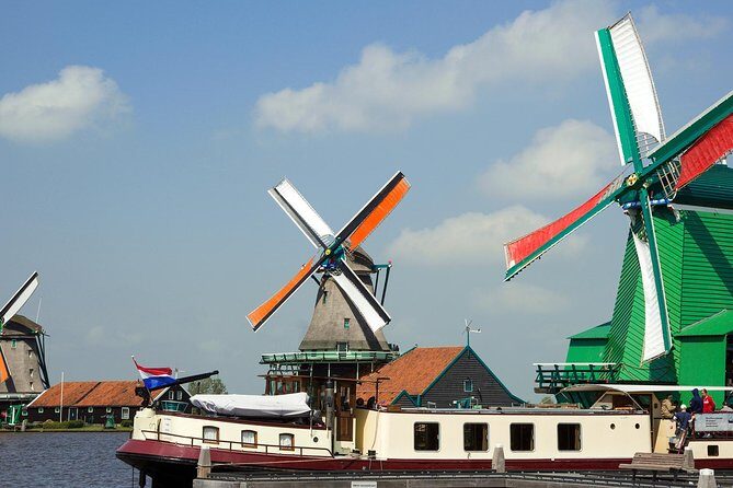 Day Trip from Amsterdam to Zaanse Schans Windmills and Volendam - A Detailed Look at this Dutch Day Trip