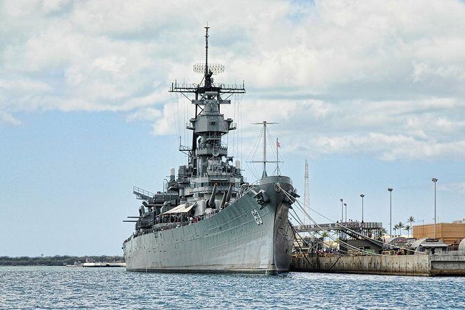 Day Trip from Maui to Oahu: Pearl Harbor WWII Heroes Adventure - What We Love About This Tour