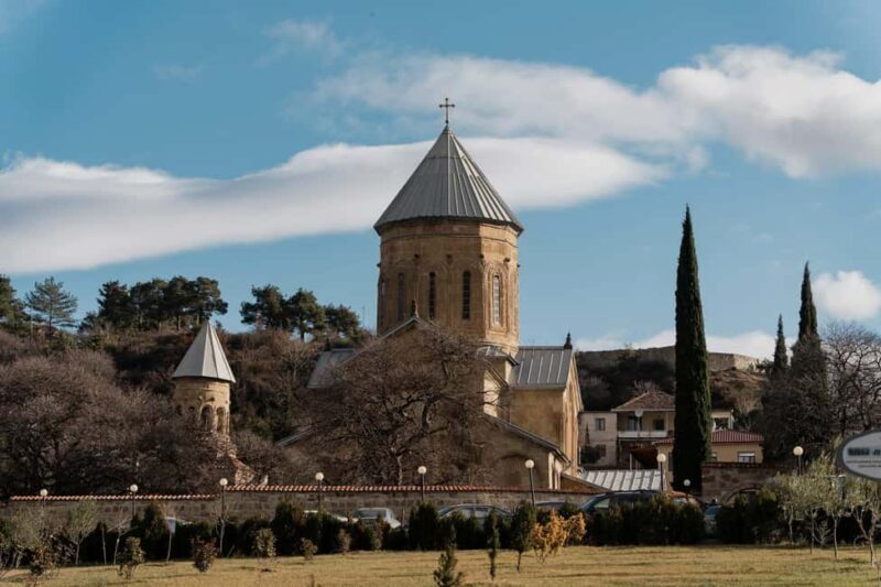 Day Trip: Mtskheta, Wine Tasting & Uplistsikhe Caves - Who Should Consider This Tour?