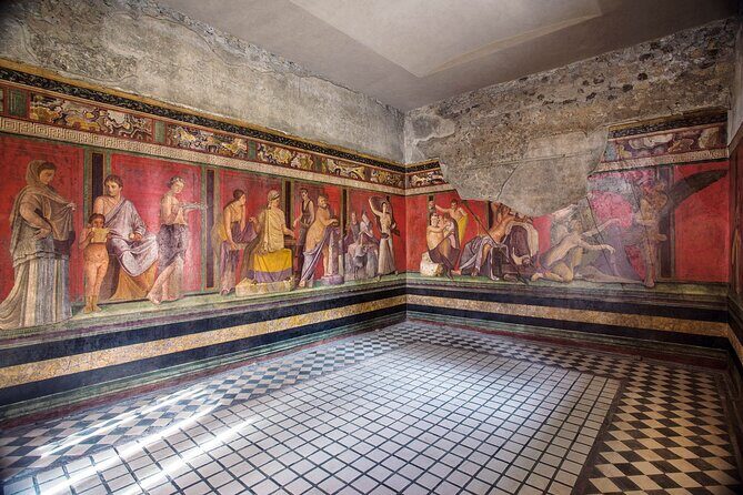 Day Trip of Pompeii, Herculaneum and Vesuvius from Naples - In-Depth Look at This Naples Day Trip