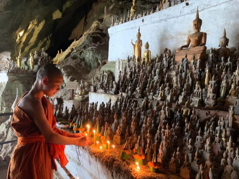 Day Trip river journeys to Pak - Ou caves (Lunch on board) - Key Points