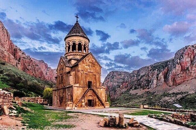 Day Trip: Tatev Ropeway-Noravank-Shaki Waterfall-Wine Degustation - Key Points