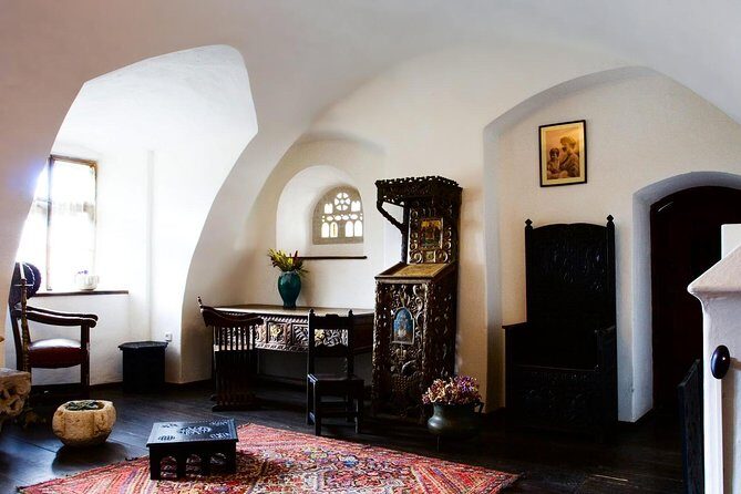 Day Trip Through Brasov in Transylvania and Bran, Peles, and Rasnov Castles - FAQ