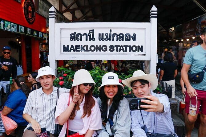 Day Trip to Bangkok Floating Market & Maeklong Railway - Practical Tips for Travelers