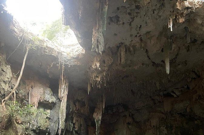 Day trip to Chichen Itza and the Mayan shrine and bath in cenote - In Summary