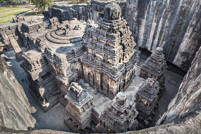 Day Trip to Ellora Caves & Daulatabad Fort (Guided Tour by Car from Aurangabad) - Key Points