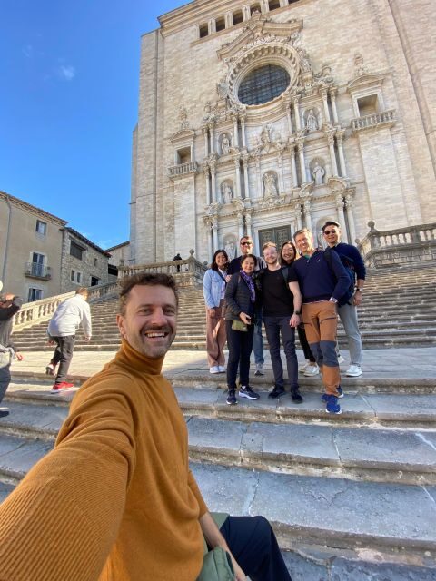 Day Trip to France with Girona Visit from Barcelona - FAQ