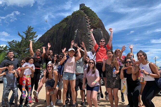 Day Trip To Guatapé with ,Breakfast, Lunch and Boat Ride - Experience the Beauty of Guatapé on a Well-Organized Day Trip