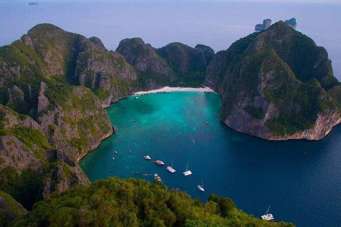 Day trip to Phi Phi , Khai Islands and cruise around Maya Bay by Speed Boat - A Detailed Look at the Experience