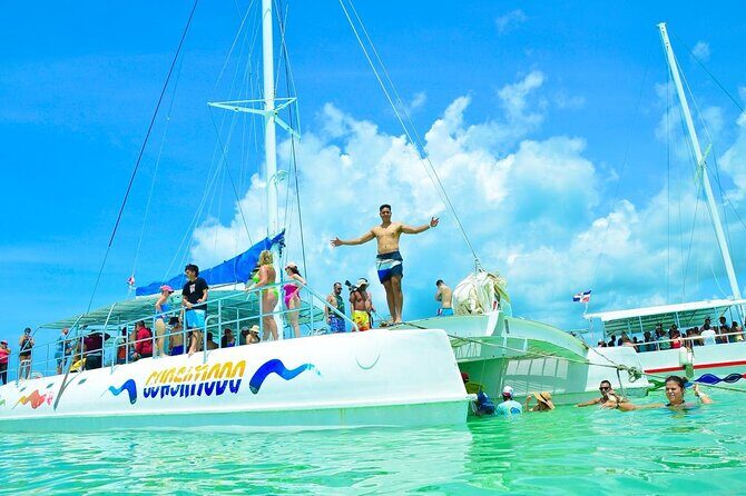 Day Trip to Saona Island with Lunch and Open Bar - Transportation and Group Experience