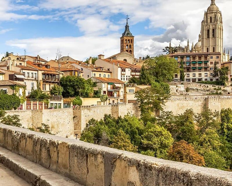 Day Trip to Segovia & Toledo: Alcazar Highlights Await - Key Points