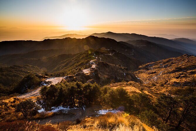 Day Trip to Singalila (Guided Private Sightseeing Experience from Darjeeling) - Key Points