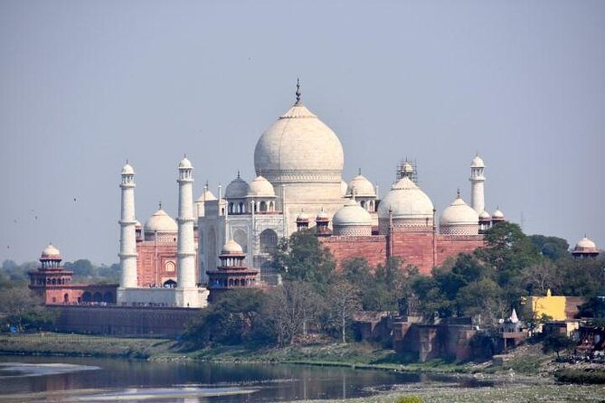 Day Trip to Taj Mahal and Agra from Hyderabad with both side Commercial Flights - The Sum Up