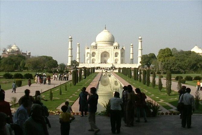 Day Trip to The Taj Mahal, Agra with Mathura & Vrindavan from Delhi - Key Points