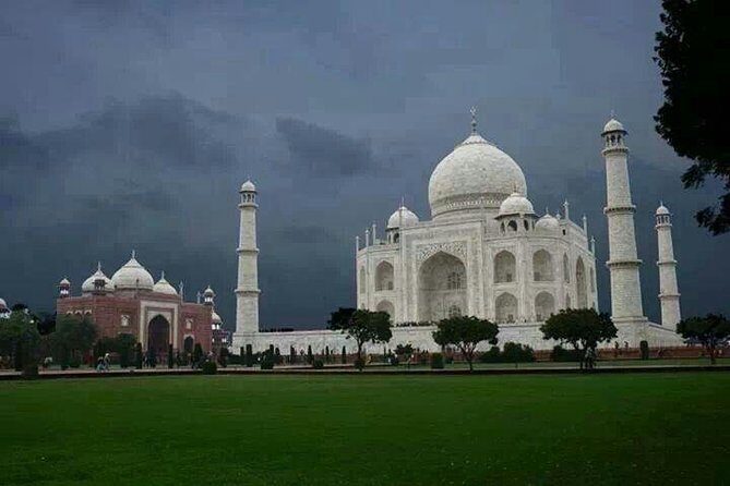Day Trip to The Taj Mahal and Agra from Delhi by Train - Who Should Consider This Tour?