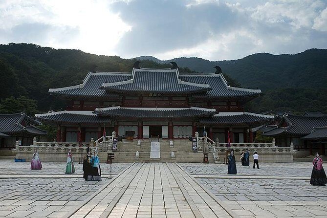 Day Trip to Yongin Daejanggeum and Korean Folk Village from Seoul - FAQs