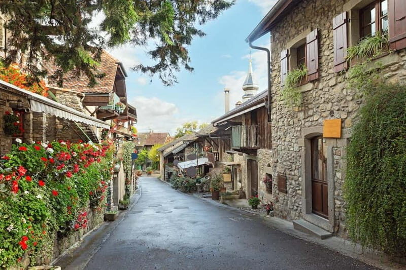 Day trip with a private driver from Geneva to Yvoire - FAQs