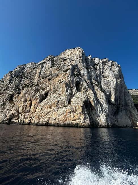 Day trips by dinghy to Capo Figari and Figarolo - Exploring the Sardinian Coast by Dinghy: Capo Figari and Figarolo
