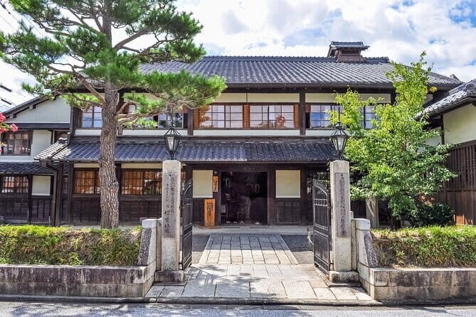 DayTrip Ohmi Hachiman from Kyoto - A Deep Dive into the Tour Experience