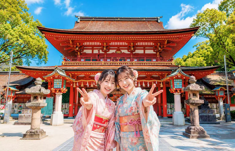 Dazaifu Tenmangu (Optional Kimono), Nyoirinji, Yanagawa Boat Ride & Tosu Outlets day tour - A day with four different moods