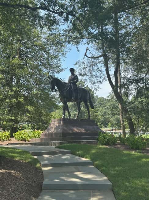 DC: Arlington Cemetery Walking Tour & Changing of the Guard - Who Will Love This Tour?