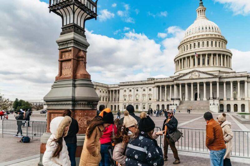 DC: Capitol Hill and Library of Congress Tour with Tickets - The Experience, Guides, and Atmosphere