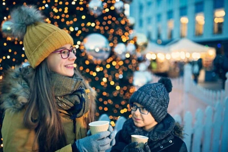 DC: Downtown Ultimate Holiday Walking Tour with Hot Cocoa - Who is this tour best suited for?