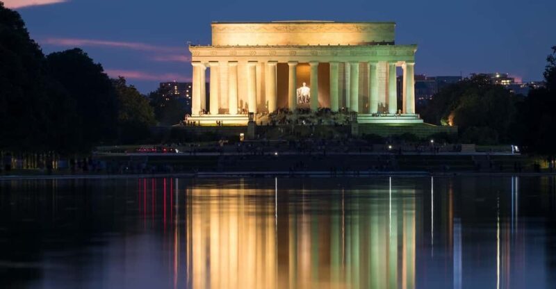 DC: Monuments & Memorials Sunset Tour by Open-top Bus - FAQ
