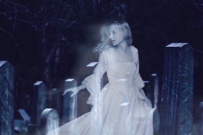 Dead Of Night Ghost Tour in Williamsburg / PARANORMAL EQUIPMENT - Experience the Haunted Side of Williamsburg: Dead of Night Ghost Tour