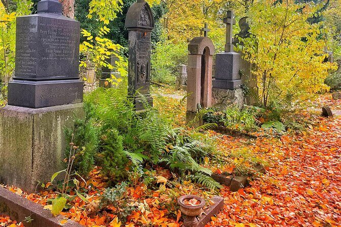 Death and Chocolate: Walking Tour of Munich's Old South Cemetery - A Deep Dive into the Death and Chocolate Walking Tour