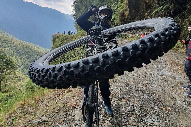 Death Road By Full Suspension Bike - Full Day - English Speaking Guide - Key Points