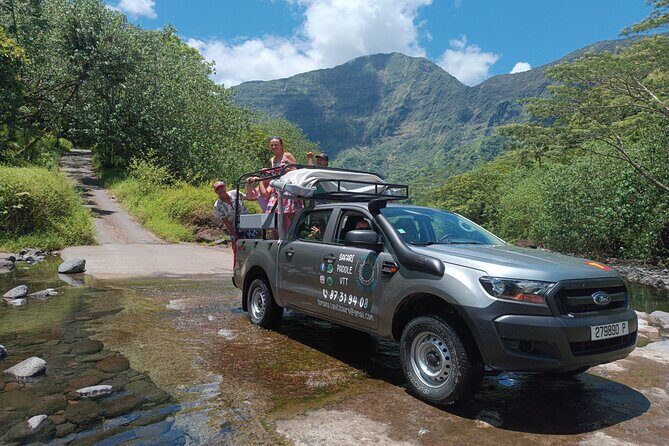 Découvrez le Mana durant la traversée de Tahiti en 4x4 Safari - Discover the Mana of Tahiti on a 4x4 Safari