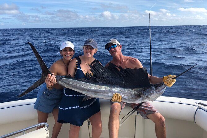 Deep sea fishing charters in Fort Lauderdale aboard 52' Hatteras - What to Expect on Your Fishing Day
