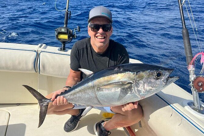 Deep sea fishing charters in Fort Lauderdale aboard 52' Hatteras - The Sum Up