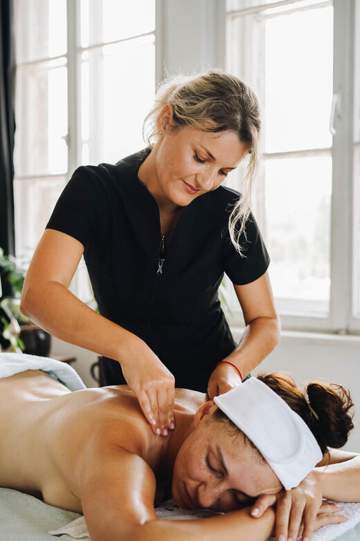 Deep Tissue Massage Therapy NYC - 45 Mins - Exploring the Experience: What to Expect from Knead Bodyworks NYC