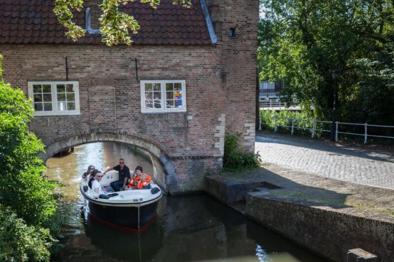 Delft: Open Boat Canal Cruise with Skipper - Exploring Delft from the Water: The Open Boat Canal Cruise with Skipper