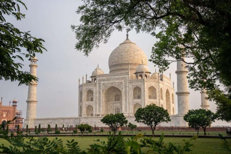 Delhi: 3Day Deluxe Golden Triangle with Luxury car & 5* Stay - FAQ