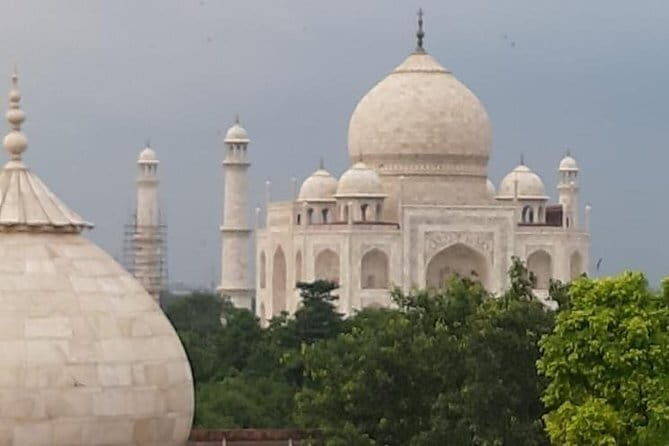 Delhi Airport to Agra Drop - Who Should Book This Transfer?