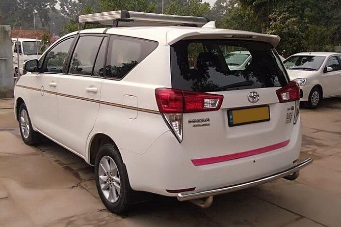 Delhi Airport To Agra Hotel Transfer by Private AC Car - Key Points