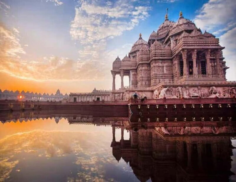 Delhi: Akshardham Temple Tour with Water & Light Show by Car - Key Points