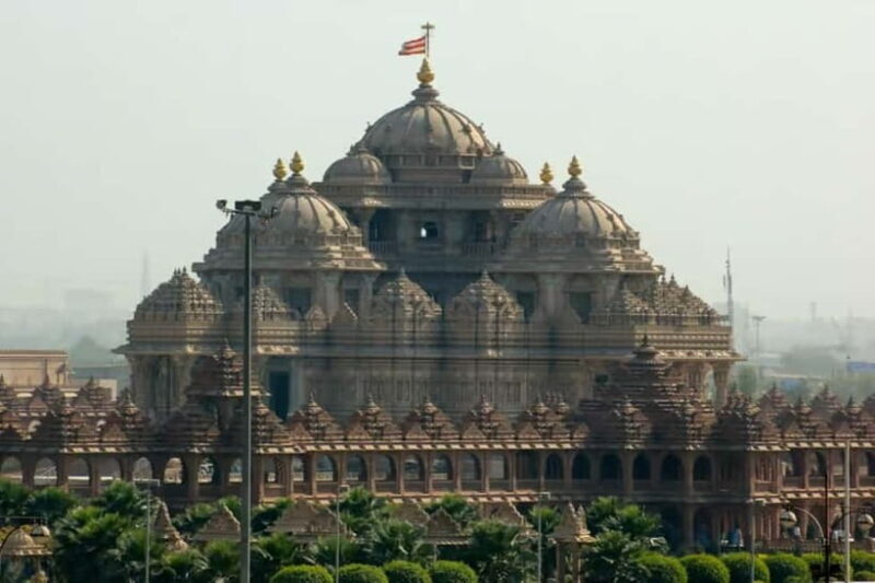 Delhi: Akshardham Temple Tour with Water & Light Show by Car - Practical Details and Why They Matter