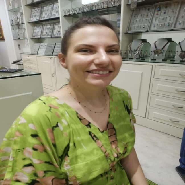 Delhi: Authentic Shoppers Trail Day Tour with Lunch - Who Should Consider This Tour?