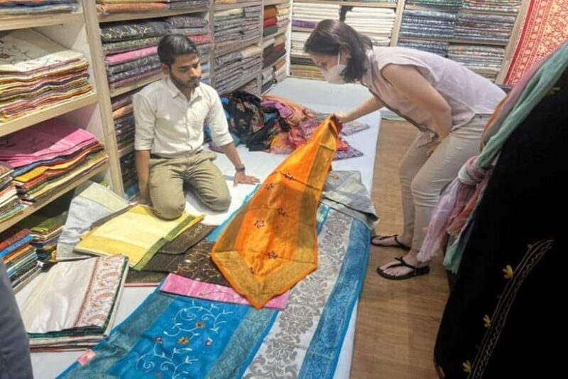 Delhi: Authentic Shoppers Trail Day Tour with Lunch - FAQ